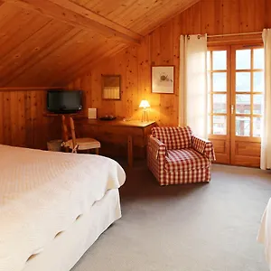 https://hotel-la-chaumine.hotels-rhonealpes.com